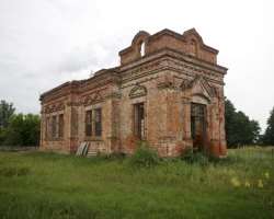 The disaster of 1986 left chernobyl incapable of inhabiting life. The site remains a sad image; the church remains untouched as it was in 1986 The disaster of 1986 left chernobyl incapable of inhabiting life. The site remains a sad image; the church remains untouched as it was in 1986.
